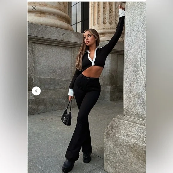 NWT FASHION NOVA HIGH RISE BLACK FLARE JEANS - Picture 1 of 2